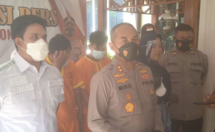 Bobol 16 Alfamart dan 3 Indomaret, 2 Kuli Bangunan Diringkus Polres Lamongan Bobol 16 Alfamart dan 3 Indomaret, 2 Kuli Bangunan Diringkus Polres Lamongan