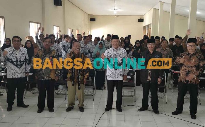 Dewan Pendidikan Kabupaten Kediri Gelar Dialog Bersama Kepala dan Komite Sekolah Dewan Pendidikan Kabupaten Kediri Gelar Dialog Bersama Kepala dan Komite Sekolah