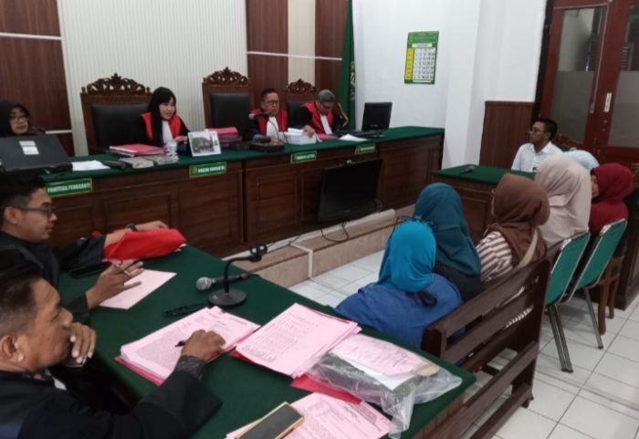 Sidang Penipuan dan Penggelapan UMKM Catut Nama Pemkot Surabaya Masuki Agenda Keterangan Saksi Sidang Penipuan dan Penggelapan UMKM Catut Nama Pemkot Surabaya Masuki Agenda Keterangan Saksi