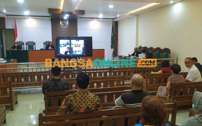 Sidang Kasus Mertua Vs Menantu di Jombang, Saksi Ahli: Unsur Dugaan Penggelapan Terpenuhi Sidang Kasus Mertua Vs Menantu di Jombang, Saksi Ahli: Unsur Dugaan Penggelapan Terpenuhi