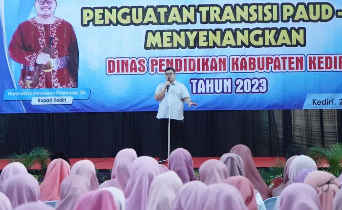 Kabar Gembira, Insentif Guru PAUD di Kediri Naik Rp50 Ribu Tahun Depan Kabar Gembira, Insentif Guru PAUD di Kediri Naik Rp50 Ribu Tahun Depan