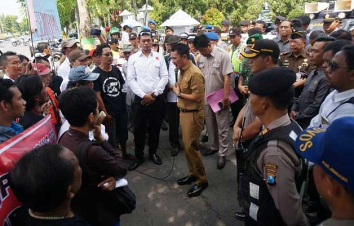 Projo Jombang Demo DPRD, Desak Perda CSR segera Diterbitkan