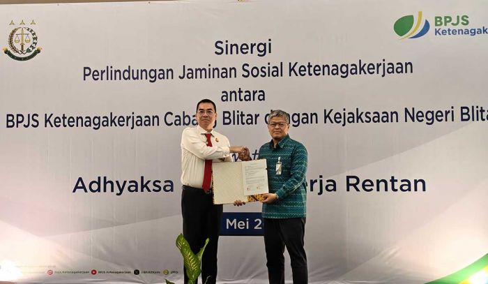 Lewat Program Adhyaksa Peduli, BPJS dan Kejari Blitar Lindungi 50 Pekerja Rentan