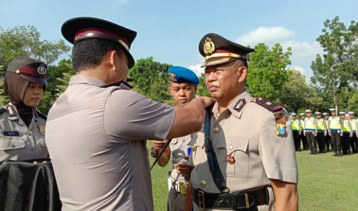 Kapolres Bangkalan Pimpin Sertijab Wakapolres Baru Kapolres Bangkalan Pimpin Sertijab Wakapolres Baru