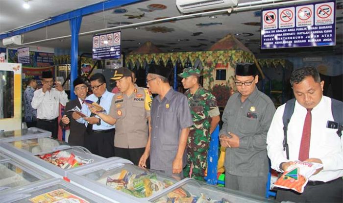 Sidak Swalayan, Pemkot Blitar dan Polres Blitar Kota Temukan Daging Babi Dicampur Daging Sapi Sidak Swalayan, Pemkot Blitar dan Polres Blitar Kota Temukan Daging Babi Dicampur Daging Sapi