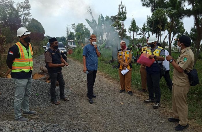 Ketua DPRD Kabupaten Pasuruan Sidak Jalan Kali Pucang-Andonosari