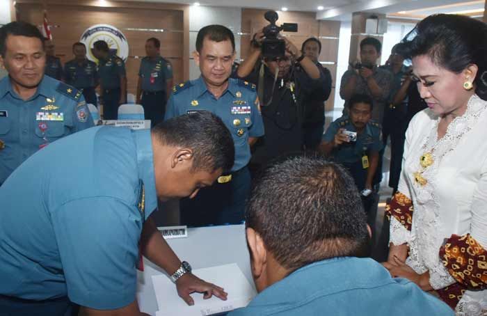 Kasarmatim Saksikan Penandatangan Kontrak Kerja Sama TNI AL dan Mitra Kerja