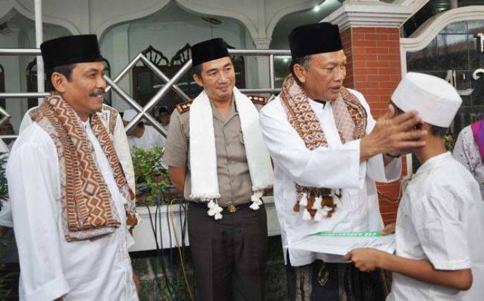 SQ Launching Kartu Gresik Sehat dan Kartu Gresik Pintar SQ Launching Kartu Gresik Sehat dan Kartu Gresik Pintar
