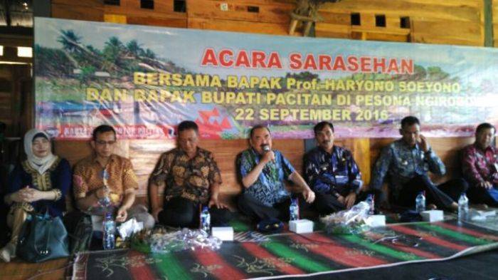 Kenalkan Pantai Pasir Hitam, Pacitan Galakkan Pariwisata Kenalkan Pantai Pasir Hitam, Pacitan Galakkan Pariwisata