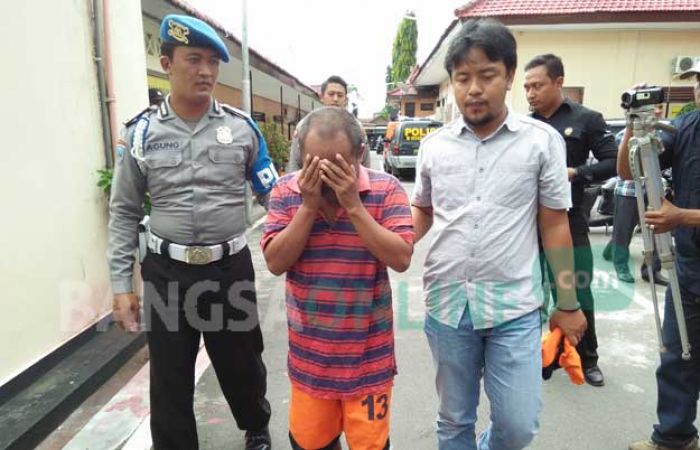 Mengaku Ustad, Warga Sukorejo Blitar Setubuhi dan Rampas Harta Benda Pembantu Rumah Tangga Mengaku Ustad, Warga Sukorejo Blitar Setubuhi dan Rampas Harta Benda Pembantu Rumah Tangga