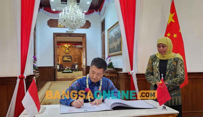 Terima Dubes China, Gubernur Khofifah Bahas Beberapa Kerja Sama Terima Dubes China, Gubernur Khofifah Bahas Beberapa Kerja Sama