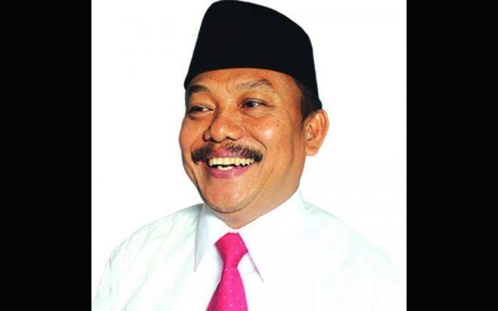Kebiasaan Baik KH Hasyim Muzadi (10): Tak Kuat Bayar, Diusir dari Tempat Kos Kebiasaan Baik KH Hasyim Muzadi (10): Tak Kuat Bayar, Diusir dari Tempat Kos