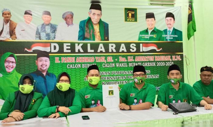 Serahkan Rekom, PPP Deklarasi Dukung Pasangan Niat di Pilbup Gresik 2020 Serahkan Rekom, PPP Deklarasi Dukung Pasangan Niat di Pilbup Gresik 2020