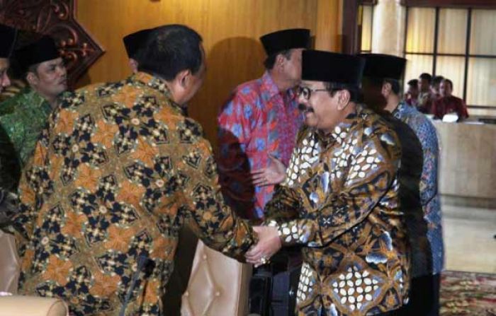 Sukses Tekan Kemiskinan, Pemprov Jatim Diundang ke Den Haag Sukses Tekan Kemiskinan, Pemprov Jatim Diundang ke Den Haag