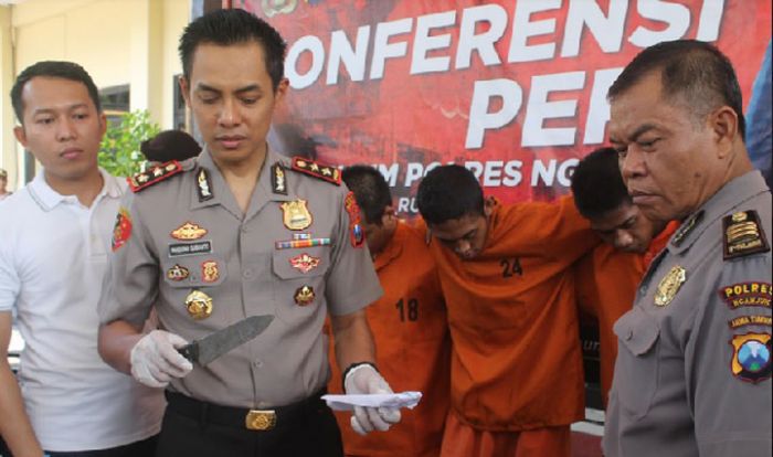 Kawanan Begal Nganjuk Dibekuk, Satu Ditembak Kawanan Begal Nganjuk Dibekuk, Satu Ditembak