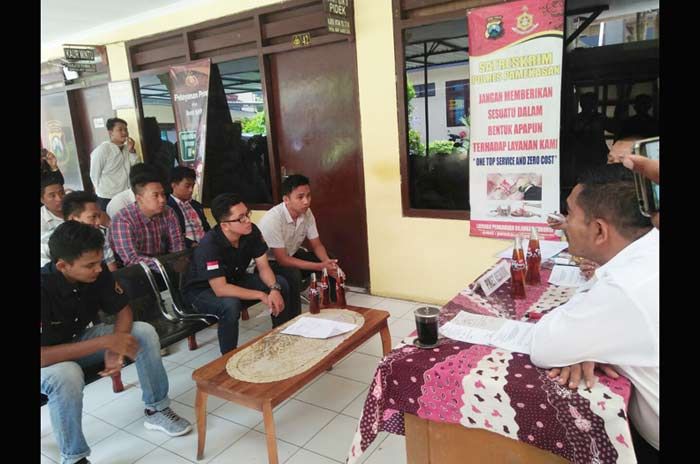 BEM Unira Tuntut Polres Pamekasan Ungkap Kasus Pembunuhan Banowati BEM Unira Tuntut Polres Pamekasan Ungkap Kasus Pembunuhan Banowati
