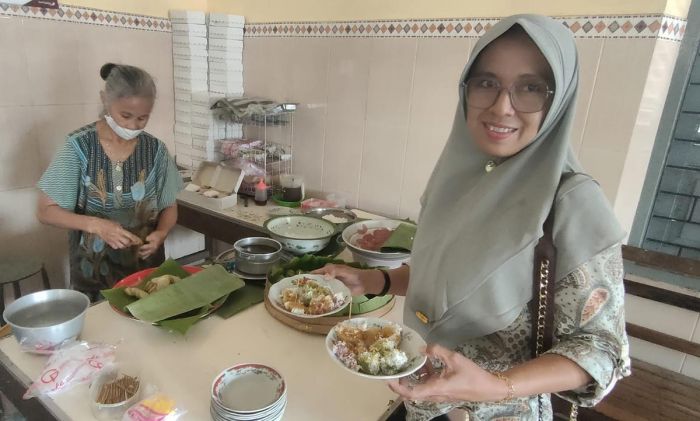 Klepon, Penganan yang tak Lekang oleh Perkembangan Zaman Klepon, Penganan yang tak Lekang oleh Perkembangan Zaman