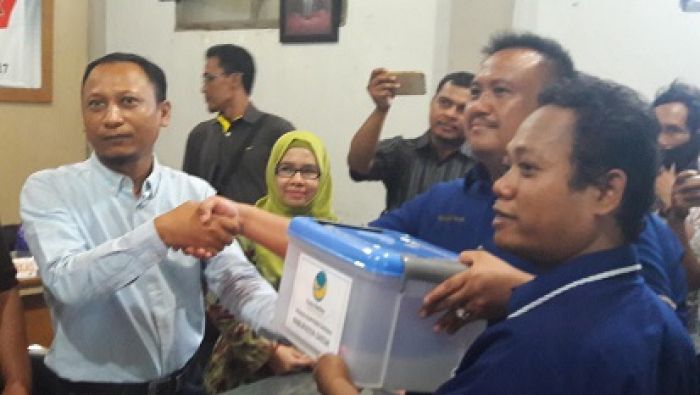 Daftar ke KPUD, Nasdem Gresik Target 12 Kursi di Pileg 2019 Daftar ke KPUD, Nasdem Gresik Target 12 Kursi di Pileg 2019