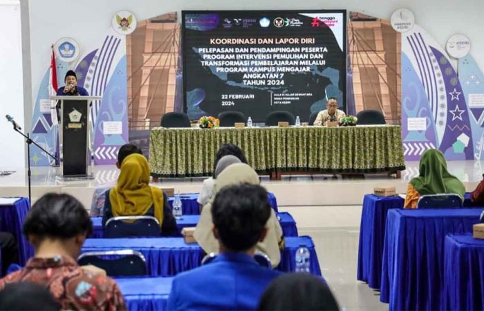 Dukung Program Kampus Mengajar, Disdik Kota Kediri Terima 93 Peserta Kampus Mengajar Batch 7 Dukung Program Kampus Mengajar, Disdik Kota Kediri Terima 93 Peserta Kampus Mengajar Batch 7