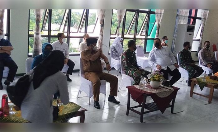 Vaksinasi Covid-19 di Kota Madiun Dimulai Hari ini Vaksinasi Covid-19 di Kota Madiun Dimulai Hari ini