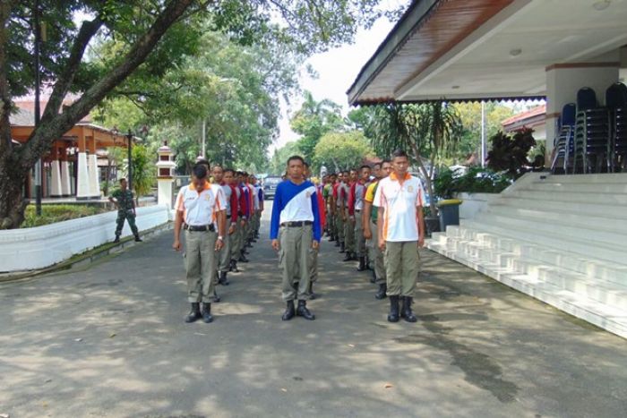 Hadapi HUT, Anggota Kodim Gembleng Satpol PP dan Linmas Ngawi untuk Lomba Hadapi HUT, Anggota Kodim Gembleng Satpol PP dan Linmas Ngawi untuk Lomba