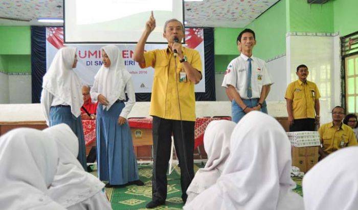 Petrokimia Gresik Galakkan Program BUMN Mengajar ke Sekolah Petrokimia Gresik Galakkan Program BUMN Mengajar ke Sekolah