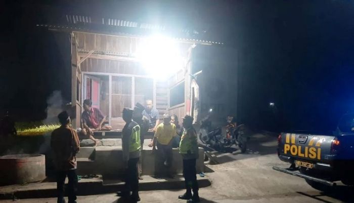 Polsek Panggungrejo Blitar Gencarkan Sambang Poskamling, Warga Diajak Aktif Ronda Malam
