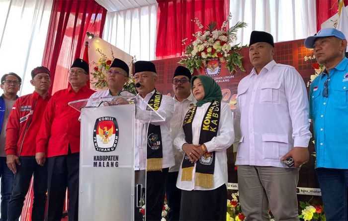Sanusi-Lathifah Sohib Resmi Daftar ke KPU Kabupaten Malang Sanusi-Lathifah Sohib Resmi Daftar ke KPU Kabupaten Malang