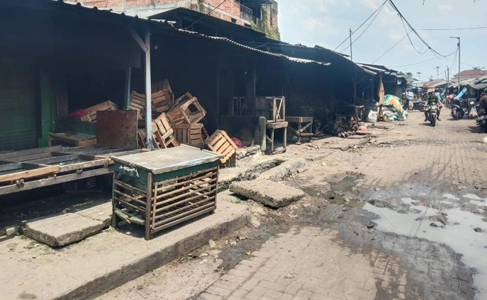 Efek Penutupan Rumah Potong Unggas, Pedagang Pasar Sepanjang Keluhkan Sepinya Pembeli