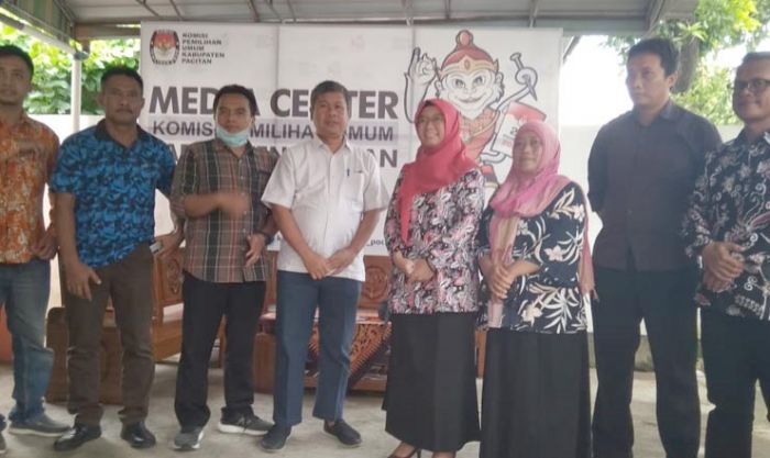 KPU Pacitan Akhirnya Tunda Pelantikan PPS KPU Pacitan Akhirnya Tunda Pelantikan PPS
