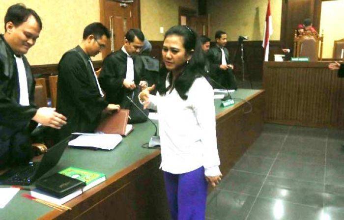 KPK Diminta Usut Pimpinan Komisi V DPR, Hakim Vonis Damayanti 4,5 Tahun Penjara KPK Diminta Usut Pimpinan Komisi V DPR, Hakim Vonis Damayanti 4,5 Tahun Penjara