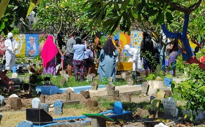 Jenazah Tertukar, Sebuah Makam di Candi Sidoarjo Terpaksa Dibongkar