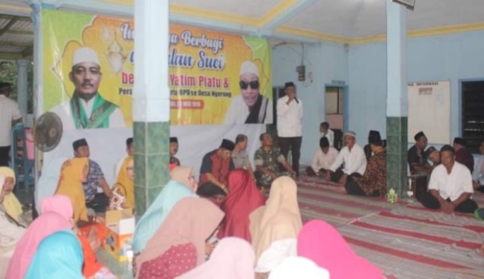 Bahagiakan Anak Yatim Jelang Idul Fitri, Pemdes Ngerong Pasuruan Bagikan Ini Bahagiakan Anak Yatim Jelang Idul Fitri, Pemdes Ngerong Pasuruan Bagikan Ini