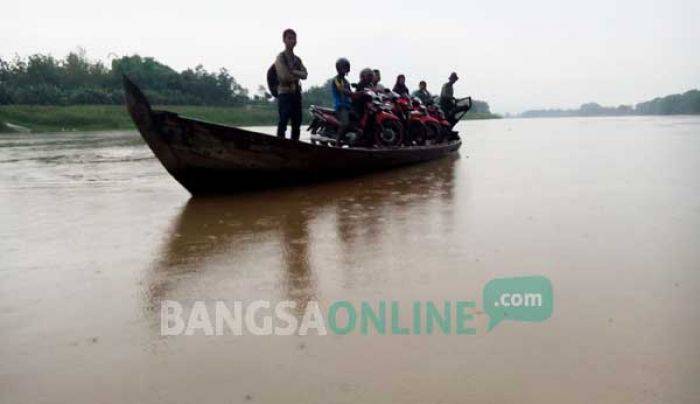 Air Bengawan Solo Naik, 11 Kecamatan di Bojonegoro Rawan Banjir Air Bengawan Solo Naik, 11 Kecamatan di Bojonegoro Rawan Banjir