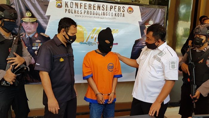 Ngebet Beli Sandal Buat Lebaran, Warga Wonoasih Kota Probolinggo Gasak HP Tetangga Ngebet Beli Sandal Buat Lebaran, Warga Wonoasih Kota Probolinggo Gasak HP Tetangga
