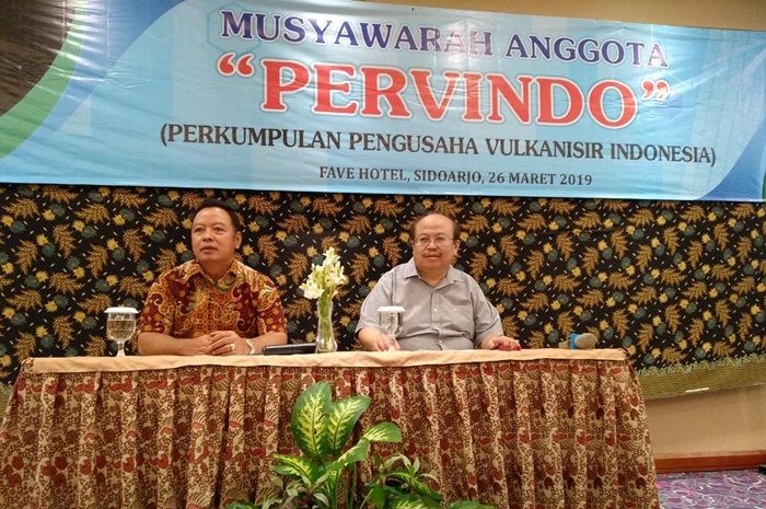 Pelaku UKM Vulkanisir di Sidoarjo Harap Sentuhan Pemerintah Pelaku UKM Vulkanisir di Sidoarjo Harap Sentuhan Pemerintah