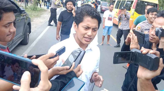 Polisi Tak Temukan Bekas Tembakan pada Mobil Kepala Desa Kelbung Bangkalan Polisi Tak Temukan Bekas Tembakan pada Mobil Kepala Desa Kelbung Bangkalan