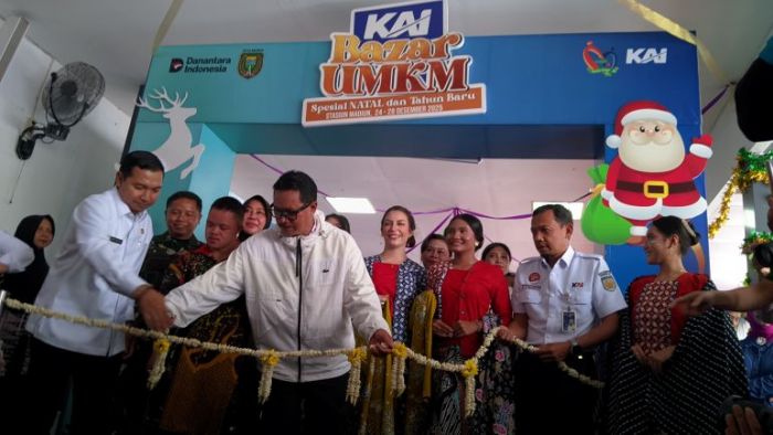 Sambut Nataru 2026, KAI Daop 7 Gelar Bazar UMKM di Stasiun Madiun