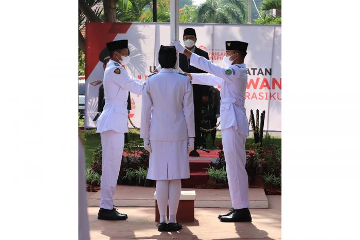 Peringati Hari Pahlawan, Gus Ipul Sampaikan Amanat dari Mensos Peringati Hari Pahlawan, Gus Ipul Sampaikan Amanat dari Mensos
