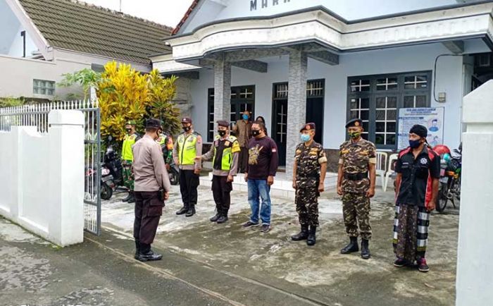 Kompak, Pecalang, Banser, dan Polres Blitar Terjunkan 400 Personel Amankan Jumat Agung