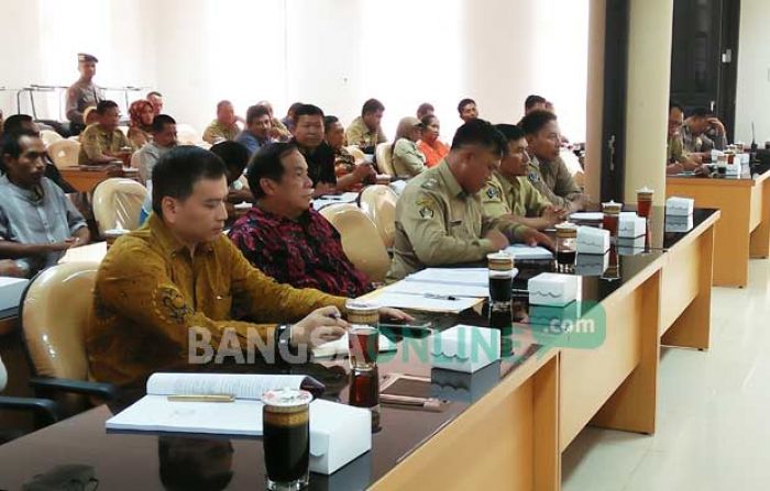 Tidak Puas Dengan Hasil Hearing, Warga Rejoso Hentikan Pembangunan Pabrik Gula