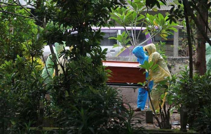 1 PDP Terindikasi Covid-19 Asal Kota Kediri Meninggal Dunia 1 PDP Terindikasi Covid-19 Asal Kota Kediri Meninggal Dunia