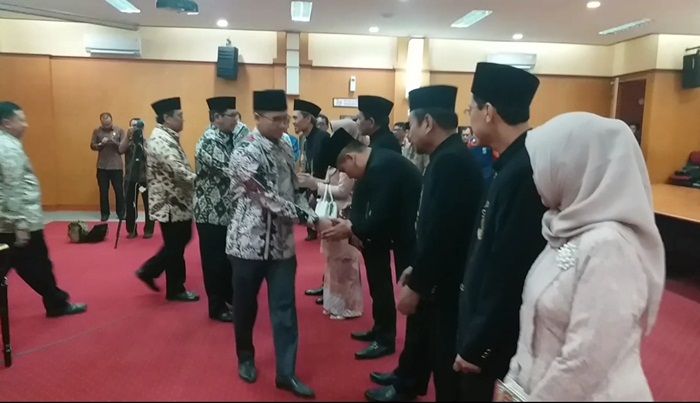 Lantik 5 Pejabat, Bupati Bangkalan Geser Rudiyanto ke Dinas Ketahanan Pangan