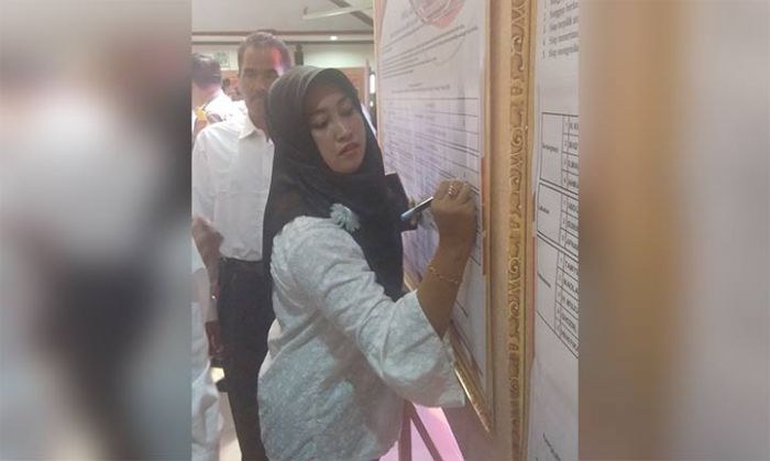 Jelang Pilkades Serentak Lamongan: 897 Cakades Deklarasi Damai, 83 Desa Masuk Kategori Rawan Konflik Jelang Pilkades Serentak Lamongan: 897 Cakades Deklarasi Damai, 83 Desa Masuk Kategori Rawan Konflik