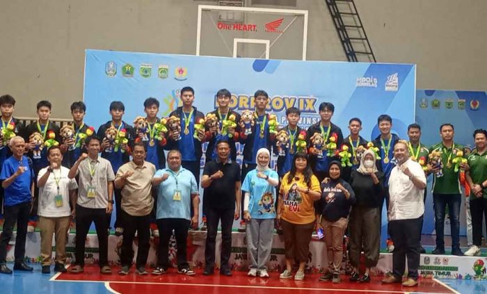 Tim Basket Kota Malang Raih 2 Perak di Final Porprov IX Jatim 2025 Tim Basket Kota Malang Raih 2 Perak di Final Porprov IX Jatim 2025