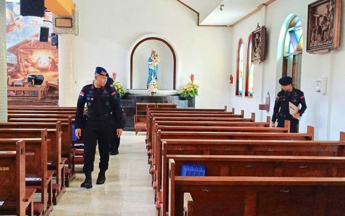 Gandeng Densus 88, Polrestabes Surabaya Pastikan Keamanan Malam Natal Gandeng Densus 88, Polrestabes Surabaya Pastikan Keamanan Malam Natal