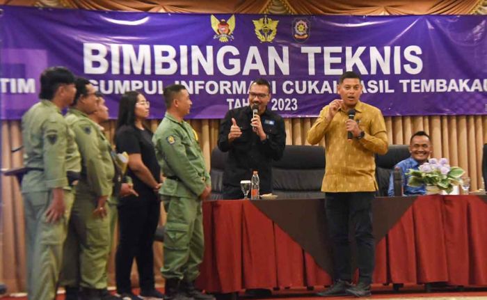 Buka Bimtek Tim Pengumpul Informasi Cukai Hasil Tembakau, Wali Kota Kediri Bilang Begini Buka Bimtek Tim Pengumpul Informasi Cukai Hasil Tembakau, Wali Kota Kediri Bilang Begini