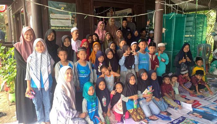 Bersama Penyuluh Agama Islam PPPK Surabaya, Sekolah Anak Sungai Peringati Maulid Nabi Muhammad SAW Bersama Penyuluh Agama Islam PPPK Surabaya, Sekolah Anak Sungai Peringati Maulid Nabi Muhammad SAW