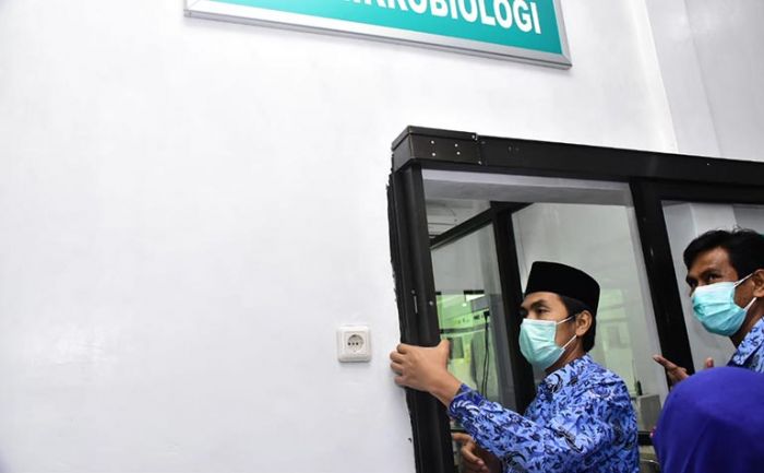 Molor dari Target, Laboratorium PCR RSUD Caruban Mulai Hari Ini Resmi Layani Swab Test Molor dari Target, Laboratorium PCR RSUD Caruban Mulai Hari Ini Resmi Layani Swab Test