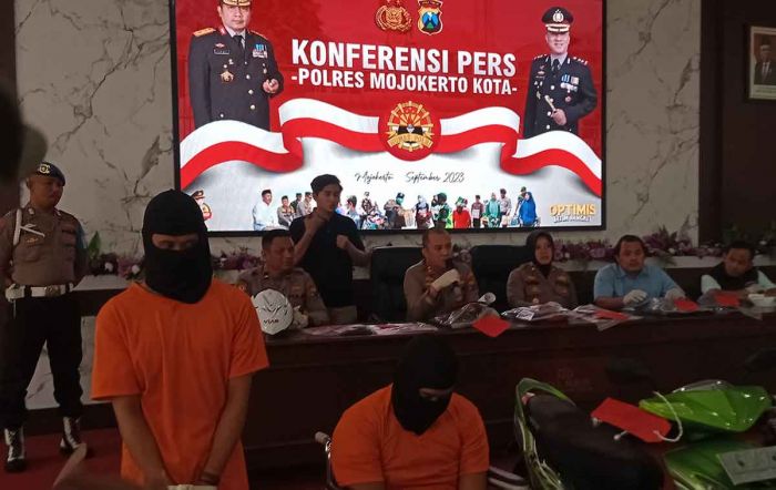 Polisi Beberkan Kronologi Kasus Percobaan Pembunuhan Janda Penjaga Warung di Jalan Tropodo Mojokerto Polisi Beberkan Kronologi Kasus Percobaan Pembunuhan Janda Penjaga Warung di Jalan Tropodo Mojokerto